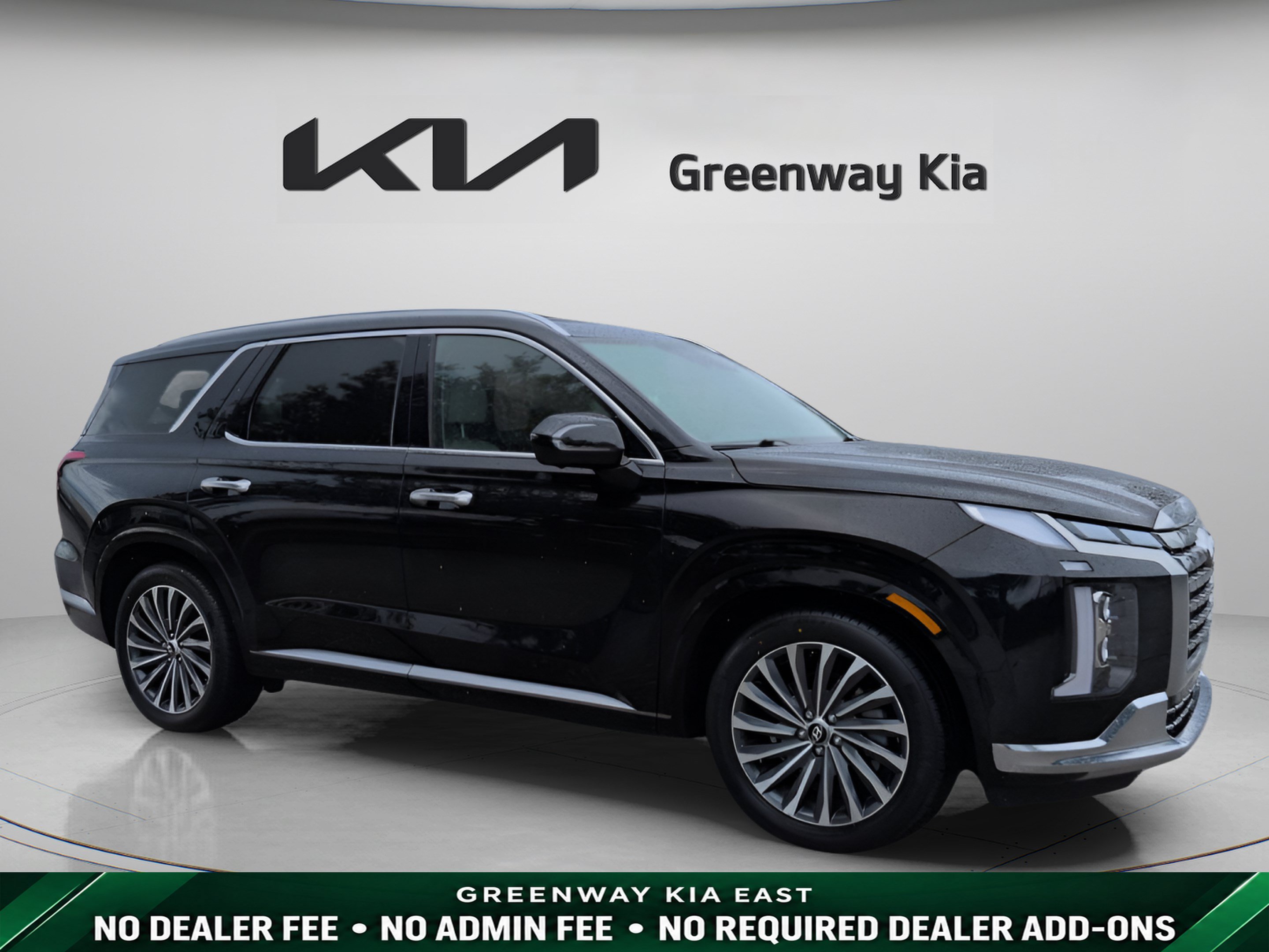 Used 2024 Hyundai Palisade Calligraphy FWD image 1