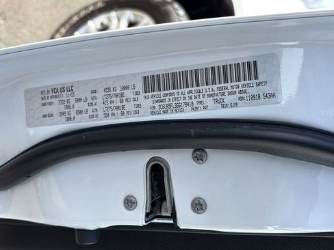 Certified 2016 RAM 2500 Laramie image 45