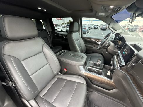 Used 2022 Chevrolet Silverado 1500 RST w/ All Star Edition Plus AWD/4WD image 25