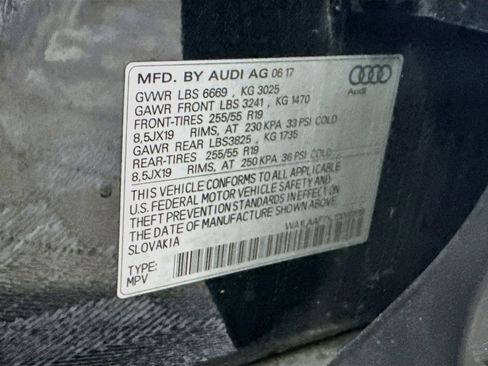 Used 2018 Audi Q7 3.0T Premium Plus w/ Premium Plus Package AWD/4WD image 12