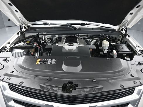 Used 2018 Cadillac Escalade ESV Luxury image 70