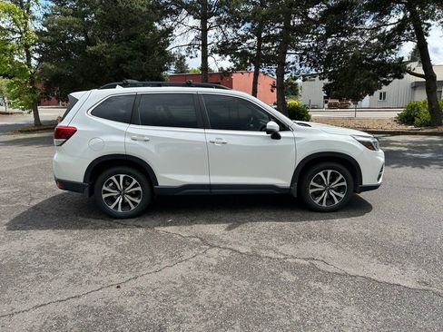 Used 2020 Subaru Forester Limited AWD/4WD image 6