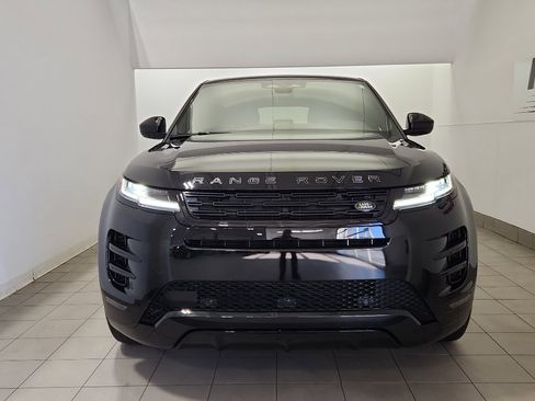 Used 2025 Land Rover Range Rover Evoque Dynamic SE image 3