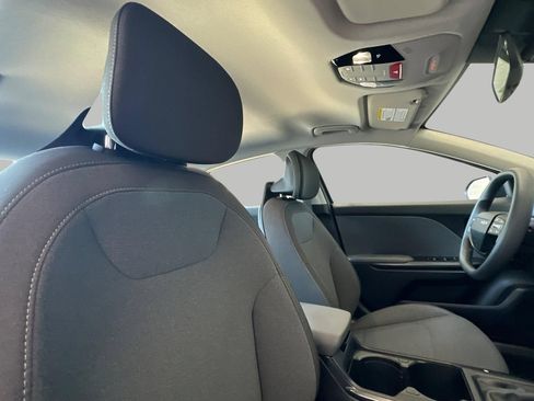 Certified 2025 Kia K4 FWD image 17