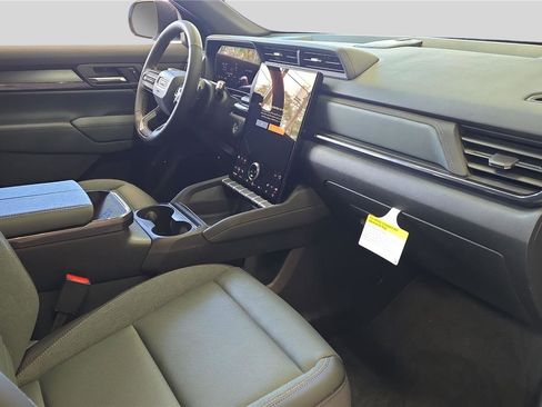 New 2026 GMC Terrain AT4 w/ Technology Package II image 16