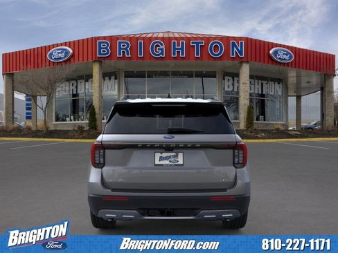Used 2026 Ford Explorer Active w/ Active Comfort Package AWD/4WD image 8