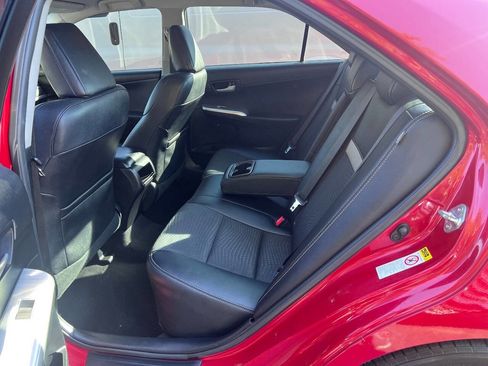 Used 2013 Toyota Camry SE image 13