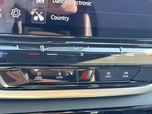 Used 2023 Volkswagen ID.4 Pro image 34