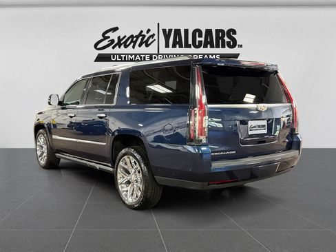 Used 2018 Cadillac Escalade ESV Premium Luxury AWD/4WD image 3