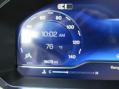 Used 2024 Chevrolet Silverado 1500 LT image 23