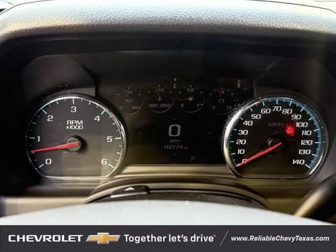 Used 2018 Chevrolet Suburban Premier RWD image 16