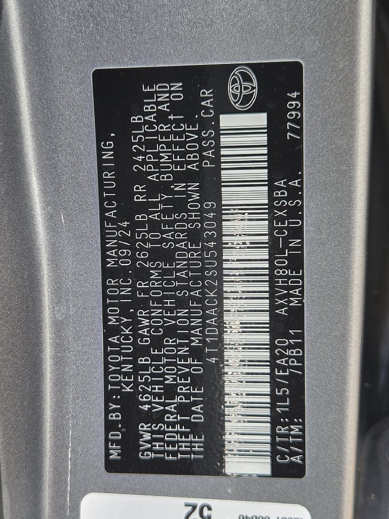 Used 2025 Toyota Camry SE w/ Convenience Package FWD image 32