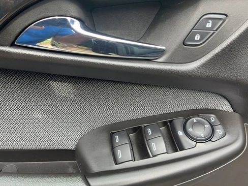 Certified 2025 Chevrolet TrailBlazer LT FWD image 23