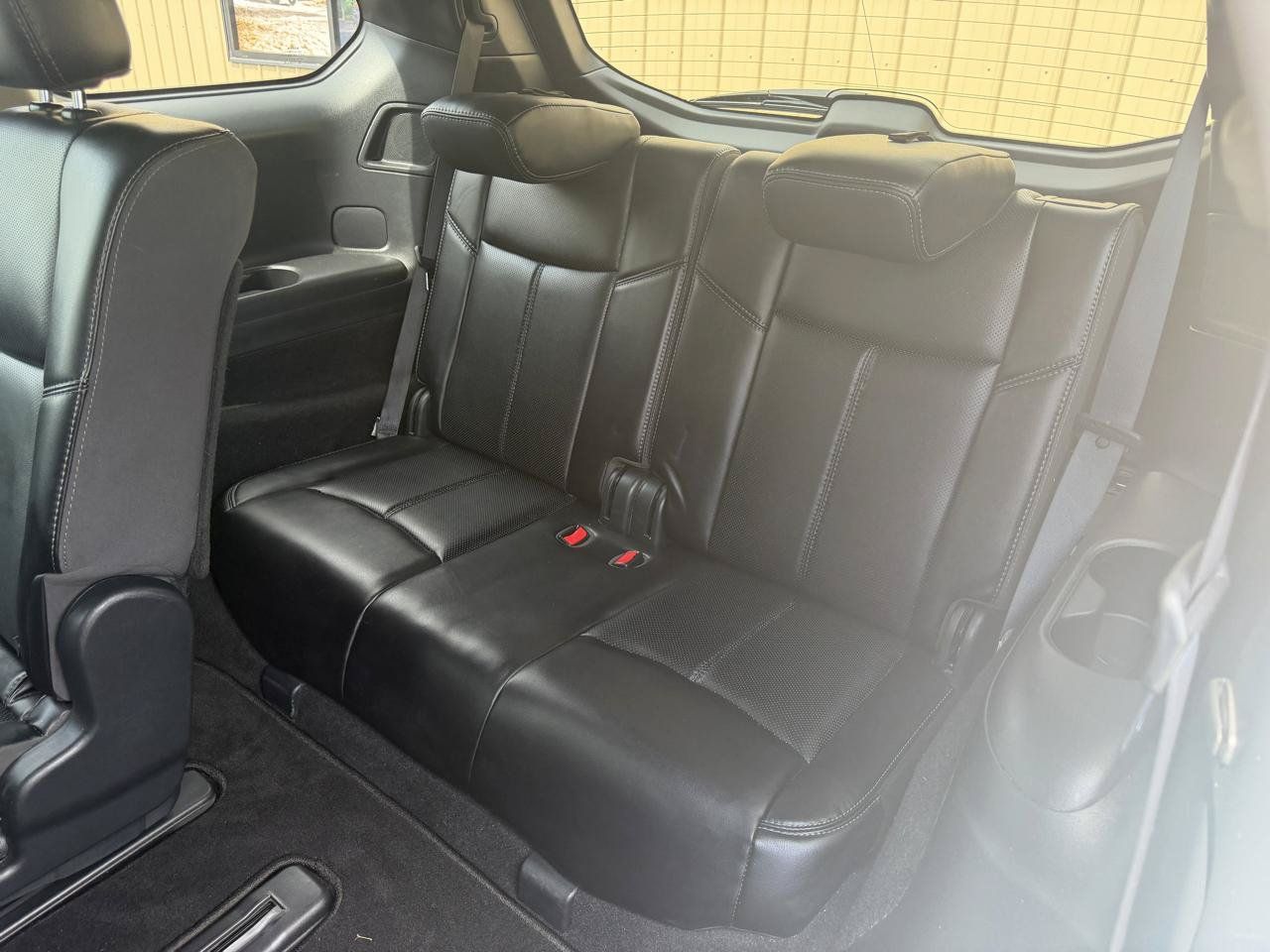 Used 2020 Nissan Pathfinder Platinum FWD image 11