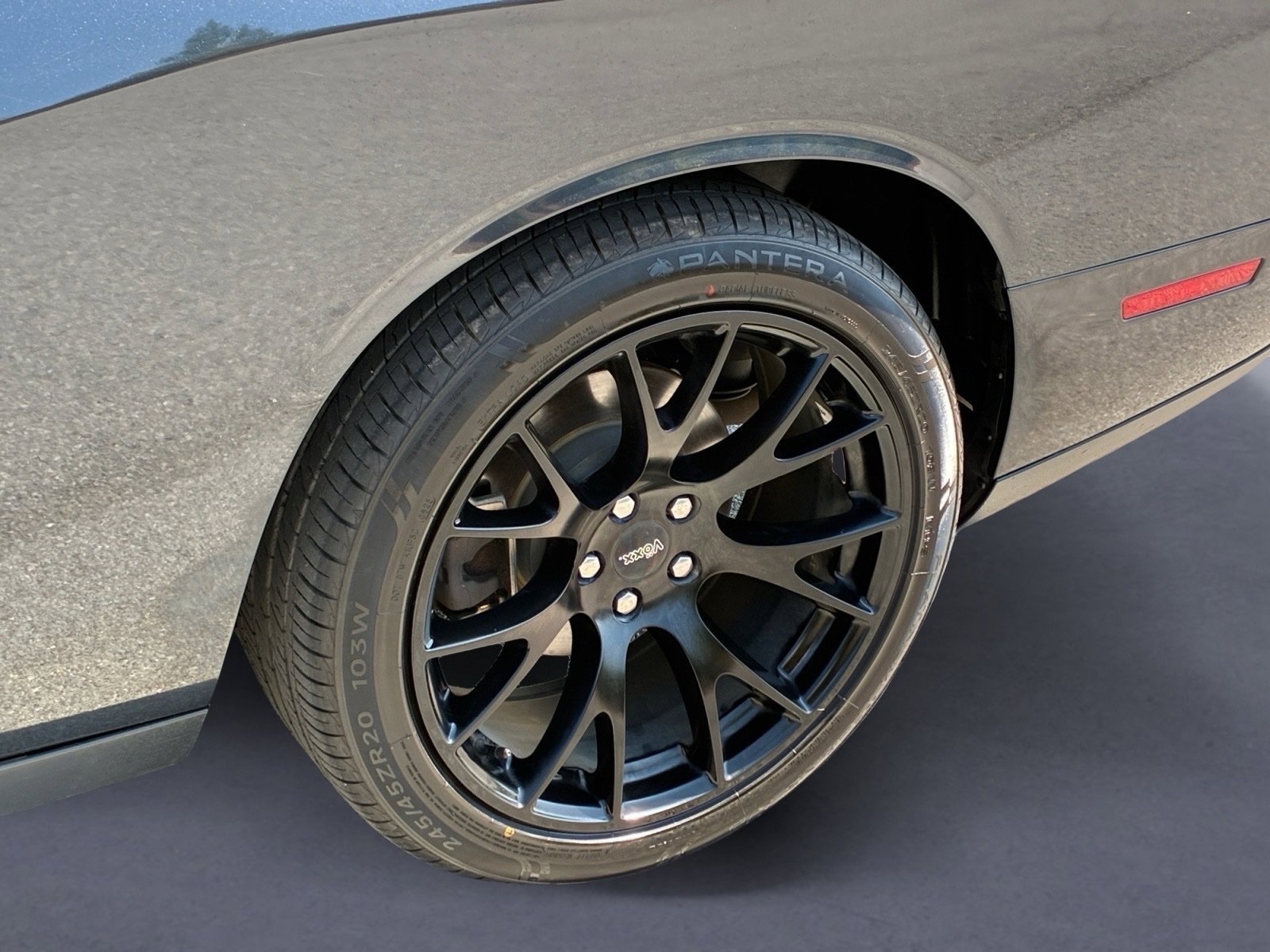 Used 2018 Dodge Challenger R/T RWD image 9