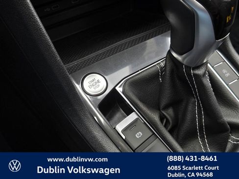 Certified 2023 Volkswagen Tiguan SE w/ Panoramic Sunroof Package image 20