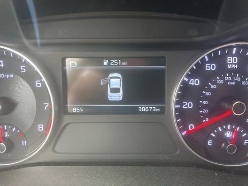 Used 2023 Kia Forte LXS FWD image 6