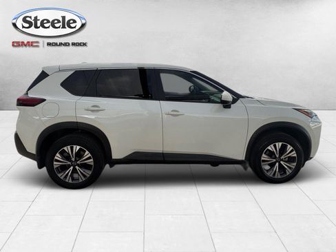 Used 2023 Nissan Rogue SV FWD image 6