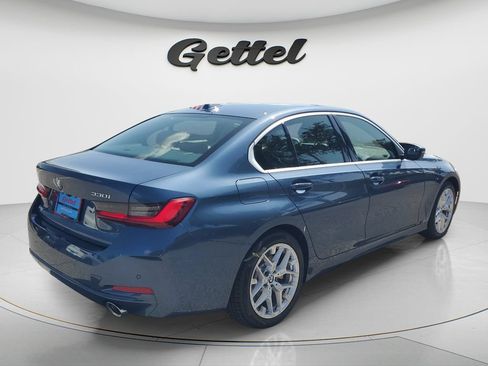 Used 2025 BMW 330i Sedan RWD image 4