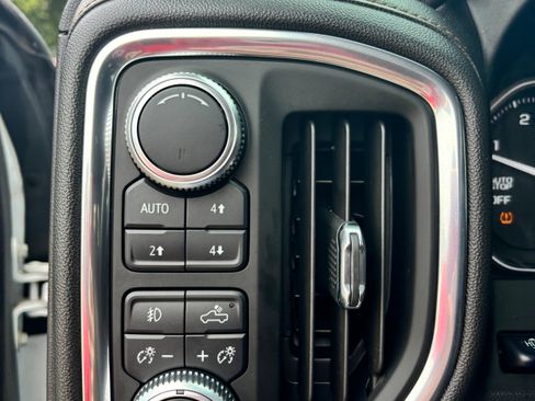 Used 2019 GMC Sierra 1500 AT4 w/ AT4 Premium Package AWD/4WD image 17