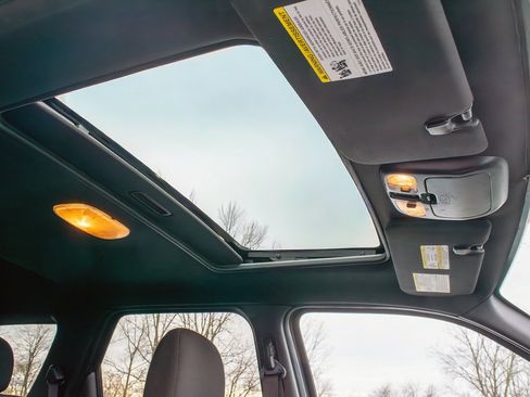 Used 2011 Ford Escape XLT w/ 201A Rapid Spec Order Code image 22