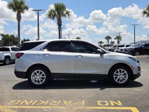 Used 2022 Chevrolet Equinox LT FWD image 7