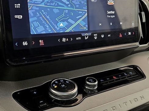 Certified 2025 Ford Expedition Active image 19