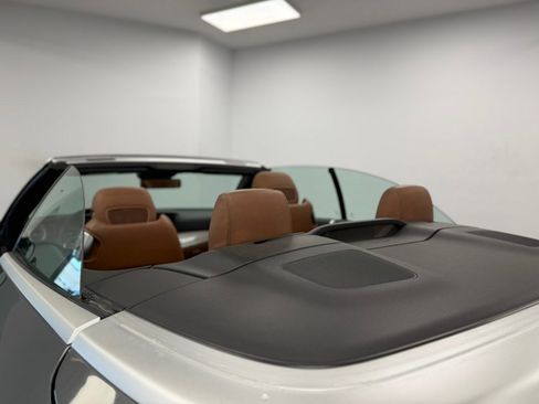 Used 2019 Mercedes-Benz E 450 4MATIC Cabriolet image 87