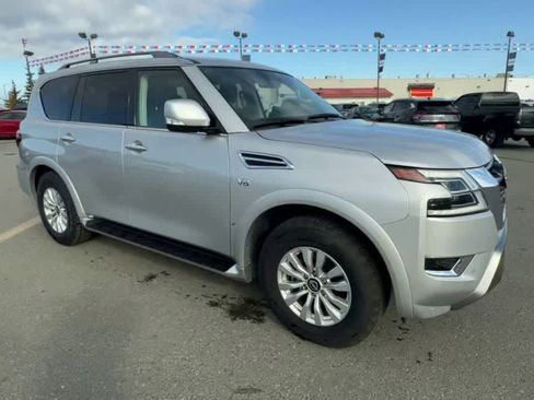 Used 2021 Nissan Armada SV AWD/4WD image 2