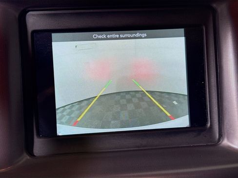 Used 2022 Dodge Charger SXT RWD image 19