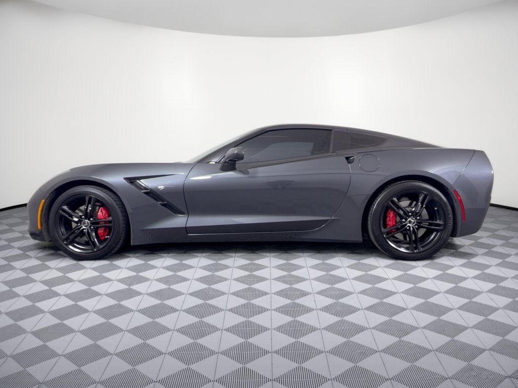 Used 2017 Chevrolet Corvette Stingray Coupe w/ 1LT RWD image 2