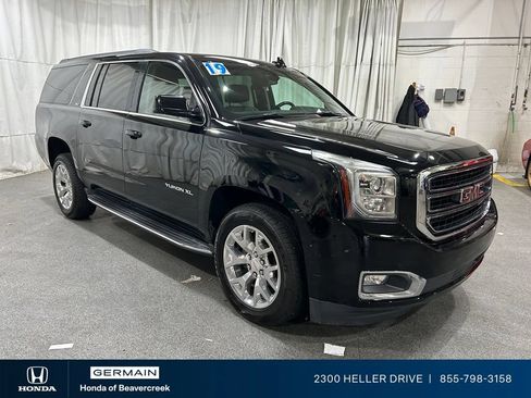 Used 2019 GMC Yukon XL SLT RWD image 2