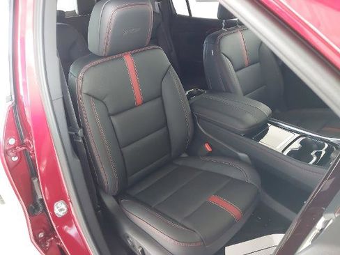 New 2026 Chevrolet Traverse RS w/ LPO, Floor Liner Package image 28