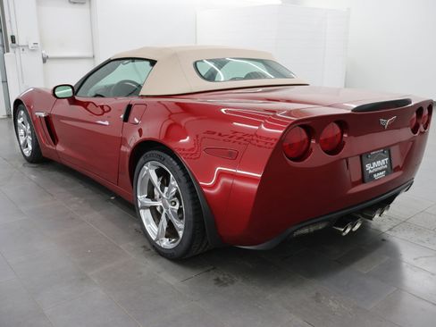 Used 2011 Chevrolet Corvette Grand Sport w/ Preferred Equipment Group RWD image 56