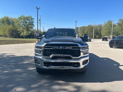 New 2025 RAM 2500 Tradesman AWD/4WD image 9