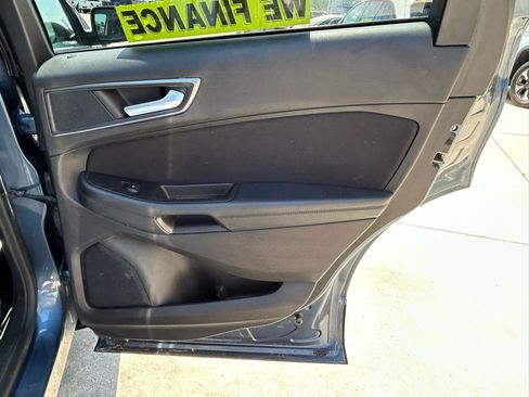 Used 2018 Ford Edge SE FWD image 15