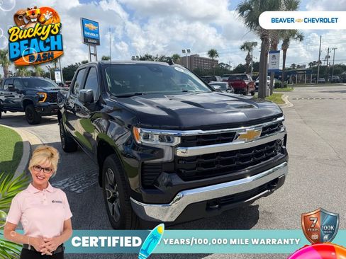 Used 2022 Chevrolet Silverado 1500 LT AWD/4WD image 2