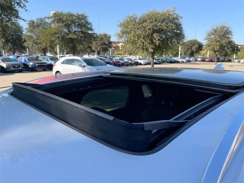 Used 2025 Cadillac XT5 Premium Luxury image 23