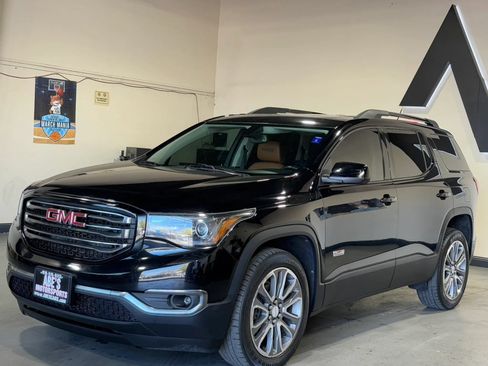 Used 2018 GMC Acadia SLT AWD/4WD image 1