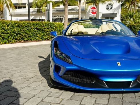 Used 2021 Ferrari F8 Tributo RWD image 6