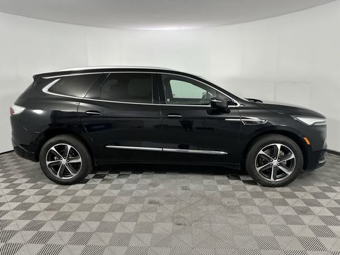Used 2022 Buick Enclave Essence w/ Sport Touring Edition AWD/4WD image 17