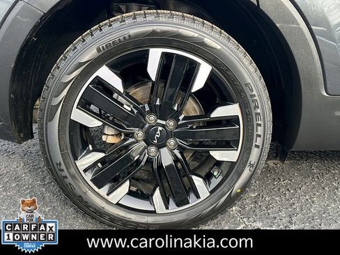 Used 2024 Kia Telluride SX image 9