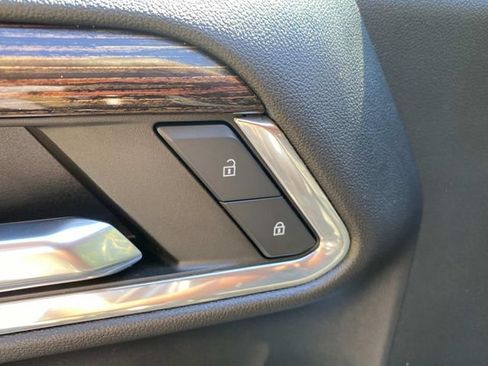 Used 2023 GMC Sierra 1500 Elevation AWD/4WD image 14