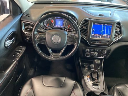 Used 2020 Jeep Cherokee Trailhawk w/ Comfort & Convenience Group image 15