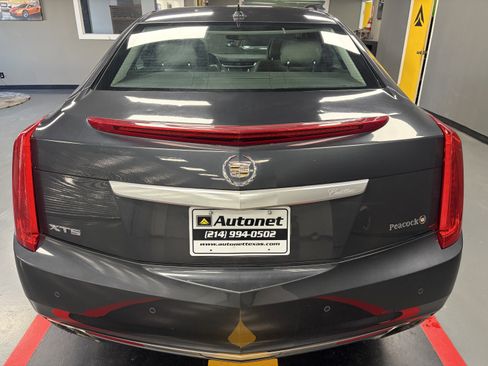 Used 2013 Cadillac XTS Luxury w/ Driver Awareness Package FWD image 3