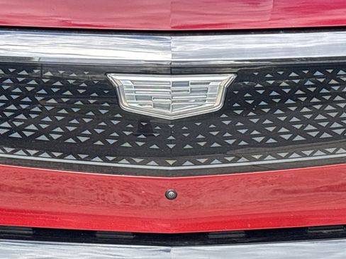 Used 2025 Cadillac Optiq Sport 2 w/ LPO, Floor Liner Package AWD/4WD image 15