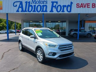 Used 2017 Ford Escape Titanium image 1