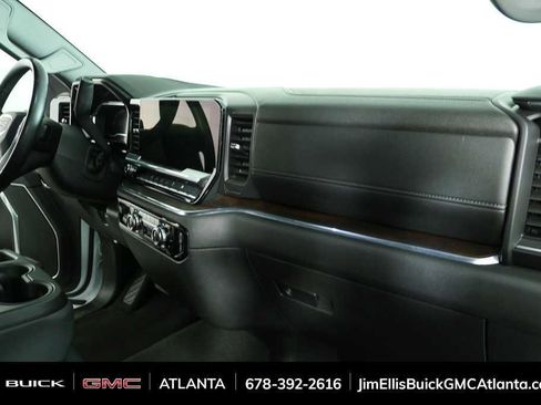Used 2025 GMC Sierra 1500 SLT AWD/4WD image 22