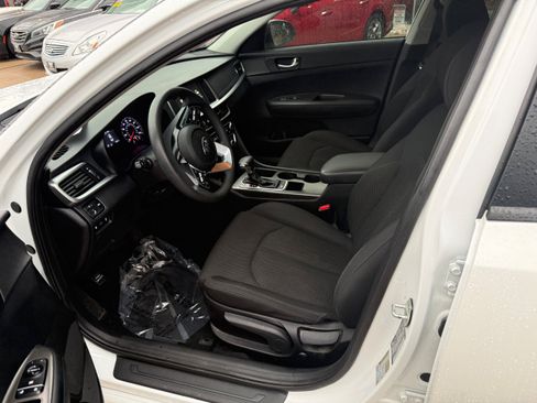 Used 2019 Kia Optima LX FWD image 9