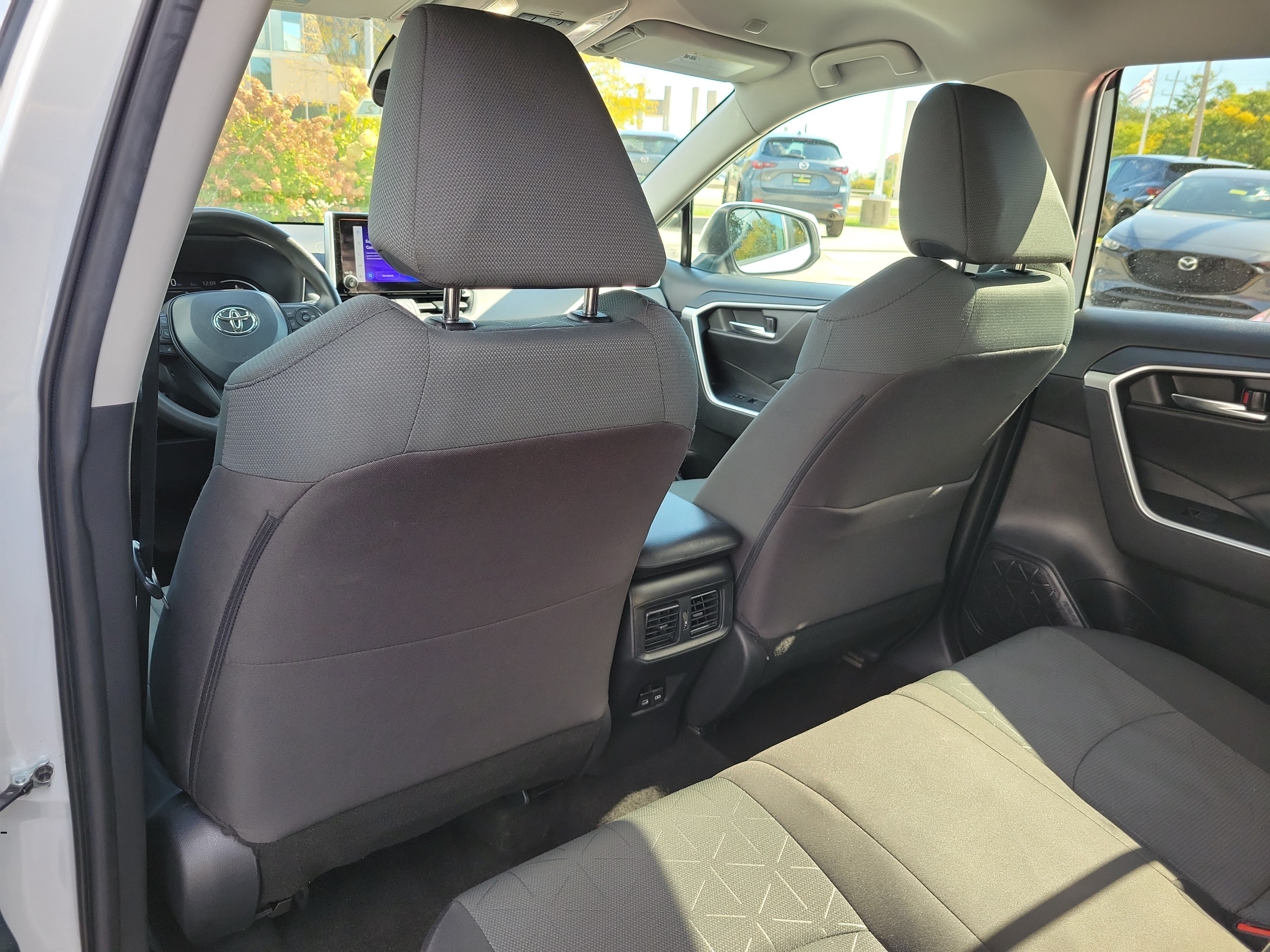 Used 2024 Toyota RAV4 XLE FWD image 14
